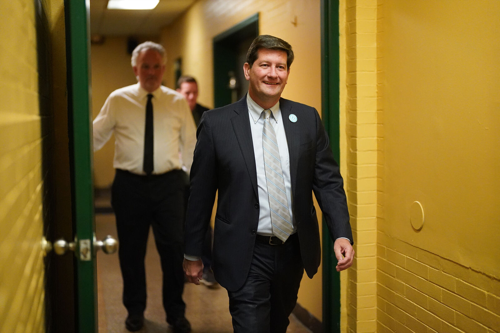 County executive arrives